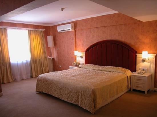 Atay Otel *